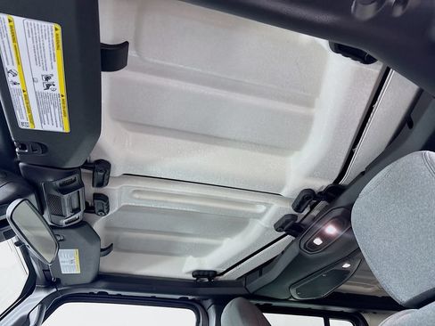 Used 2025 Jeep Wrangler Unlimited Sport AWD/4WD image 30
