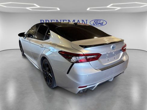 Used 2021 Toyota Camry XSE w/ Navigation Upgrade Package FWD image 9