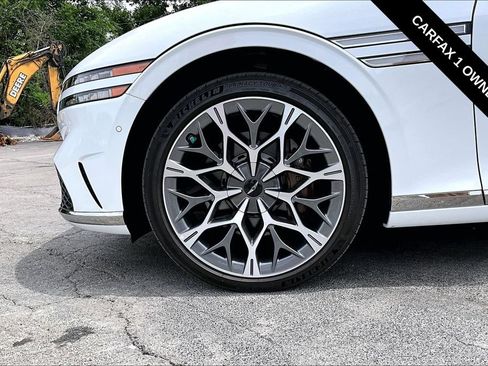 Used 2025 Genesis G90 3.5T AWD/4WD image 32