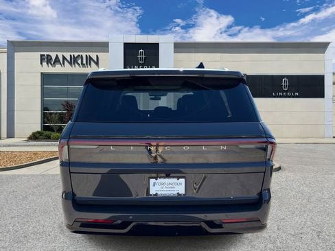 New 2026 Lincoln Navigator L Black Label AWD/4WD image 6