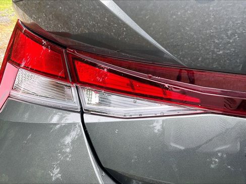 Used 2025 Hyundai Elantra Sport FWD image 28