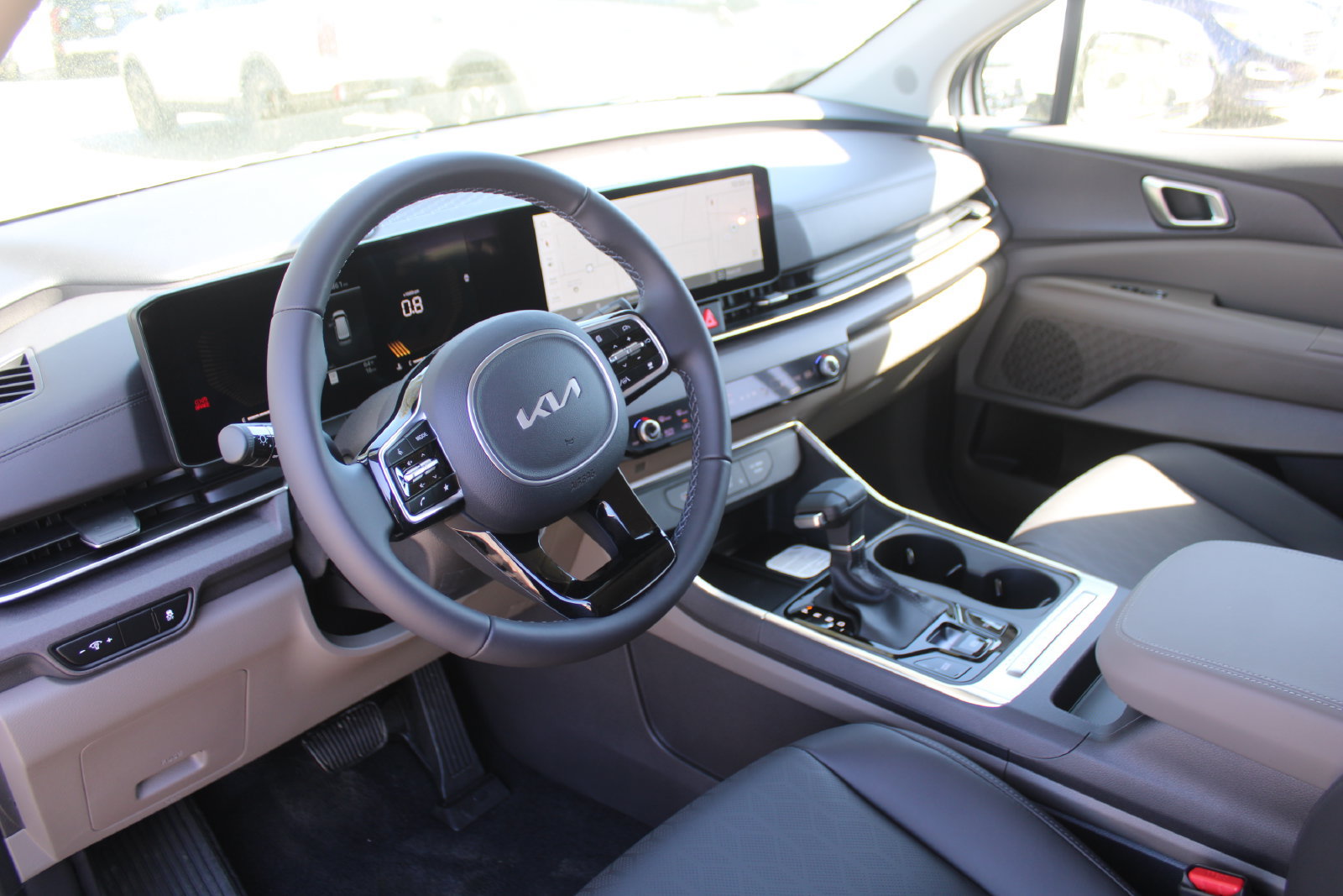 New 2026 Kia Carnival EX FWD image 29