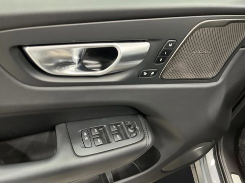 Used 2024 Volvo XC60 B5 Plus w/ Climate Package image 30