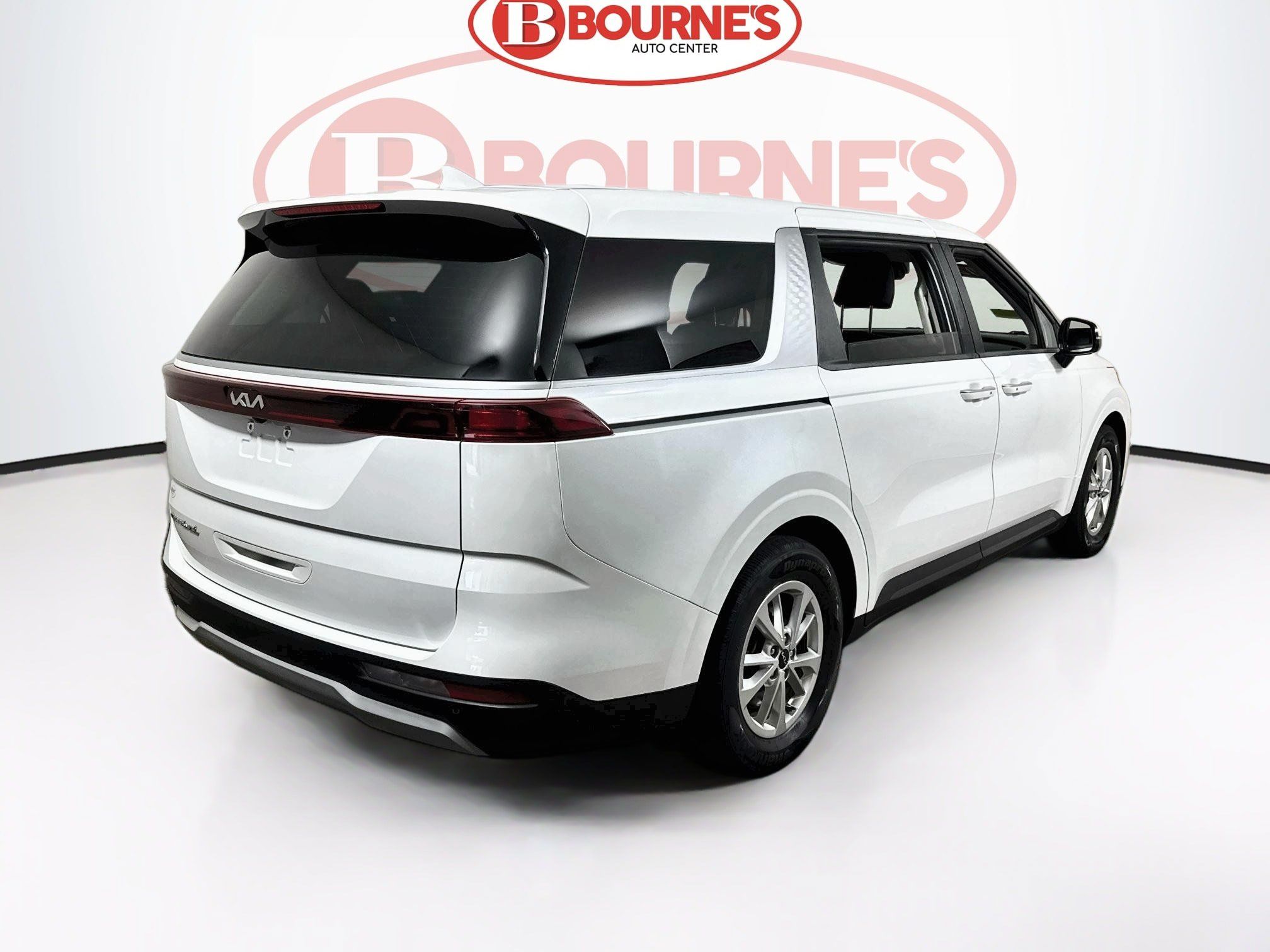 Used 2022 Kia Carnival LX FWD image 11