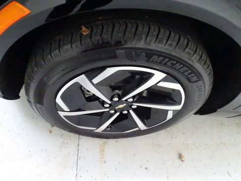 Used 2025 Chevrolet Equinox EV LT image 24