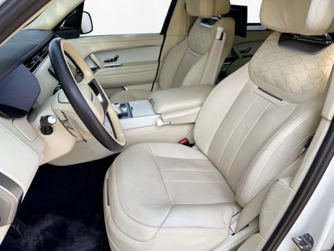 Used 2023 Land Rover Range Rover SV AWD/4WD image 5