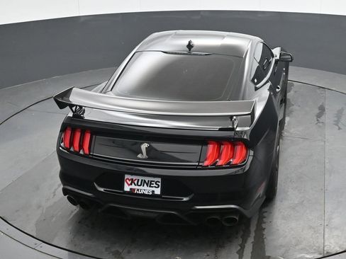 Used 2020 Ford Mustang Shelby GT500 w/ Carbon Fiber Track Pack RWD image 31
