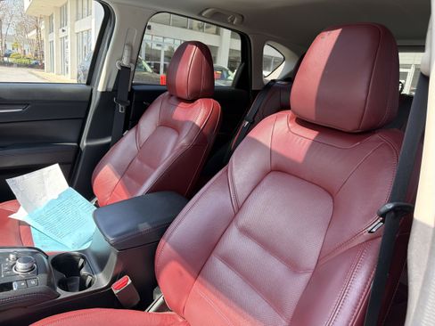 Used 2023 MAZDA CX-5 Carbon Edition image 9