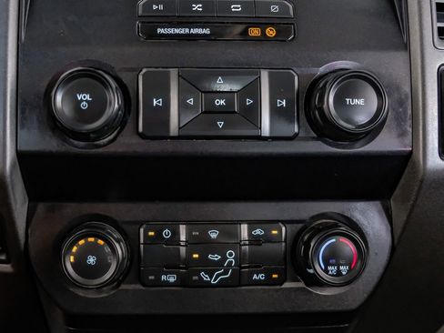 Used 2022 Ford F350 XL w/ Power Equipment Group AWD/4WD image 26