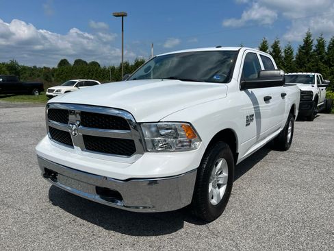 Used 2022 RAM 1500 Tradesman w/ Chrome Appearance Group AWD/4WD image 7