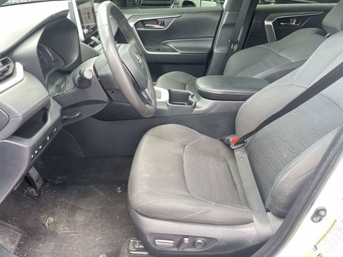 Certified 2024 Toyota RAV4 SE w/ Convenience Package AWD/4WD image 12