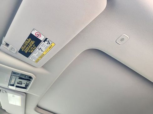 Used 2024 Toyota Tundra Limited AWD/4WD image 25