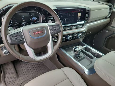 Used 2024 GMC Sierra 1500 SLT w/ SLT Premium Plus Package AWD/4WD image 10