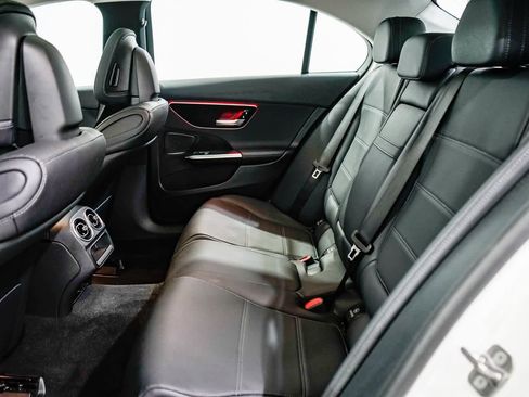 Used 2025 Mercedes-Benz C 300 Sedan image 18