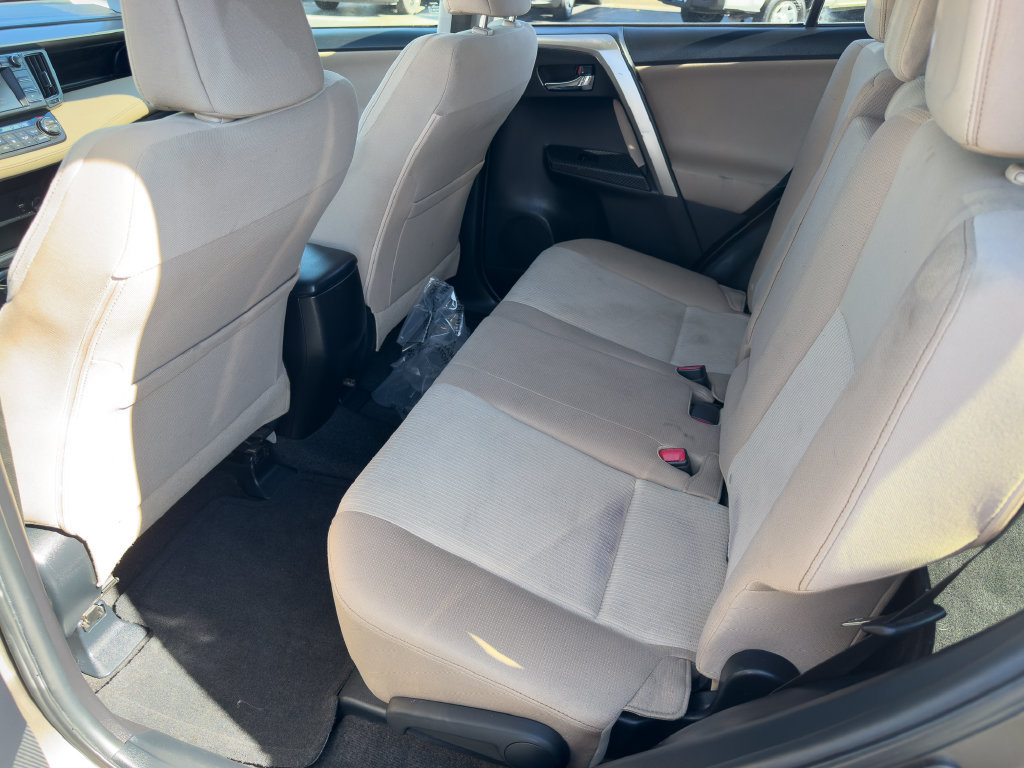 Used 2014 Toyota RAV4 XLE AWD/4WD image 18