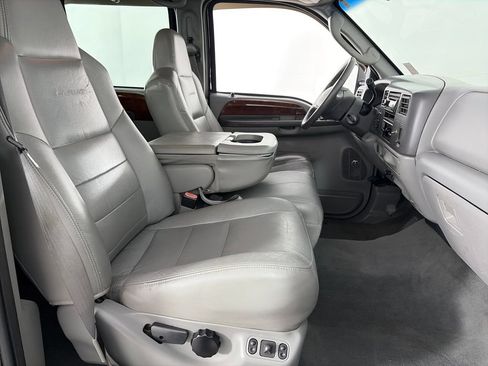 Used 2004 Ford F350 Lariat AWD/4WD image 28