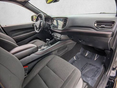 Used 2025 Dodge Durango GT AWD/4WD image 21