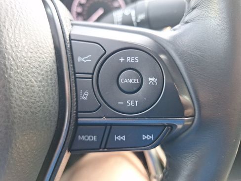 Used 2024 Toyota Camry SE FWD image 19