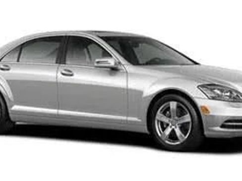 Used 2013 Mercedes-Benz S 550 4MATIC image 1
