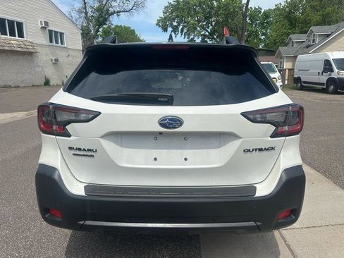Used 2025 Subaru Outback Onyx Edition AWD/4WD image 7