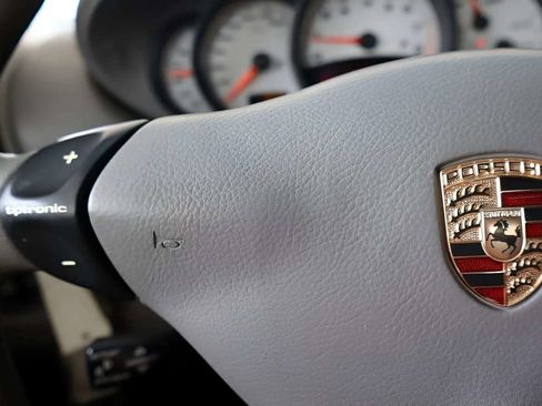 Used 2005 Porsche 911 Carrera image 16