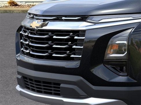 New 2026 Chevrolet Equinox LT w/ Convenience Package II image 13