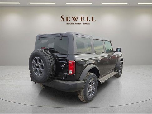 New 2025 Ford Bronco Big Bend image 4