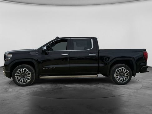New 2026 GMC Sierra 1500 Denali Ultimate w/ LPO, Black Badging Package AWD/4WD image 4