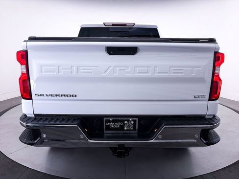 Used 2021 Chevrolet Silverado 1500 LTZ w/ LTZ Convenience Package II AWD/4WD image 12