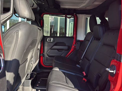 Used 2020 Jeep Wrangler Unlimited Sahara w/ Dual Top Group image 9