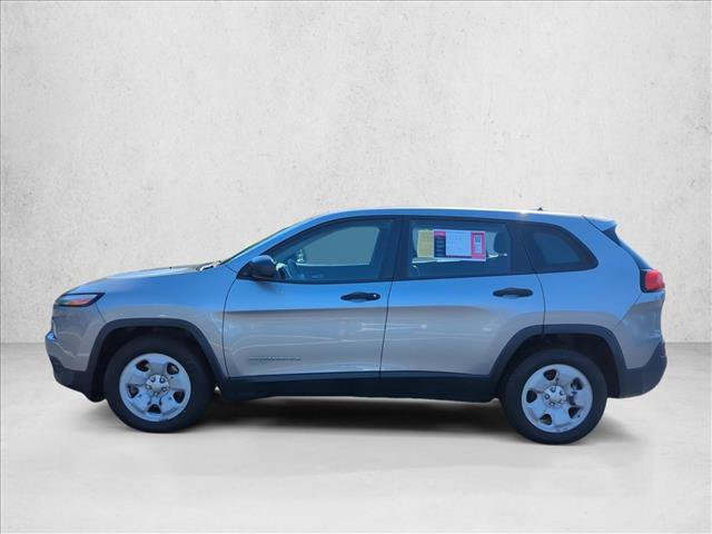 Used 2016 Jeep Cherokee Sport FWD image 11