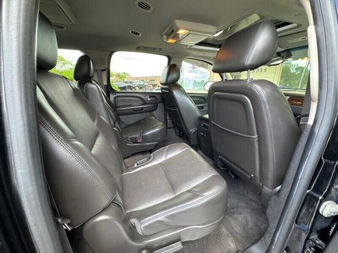 Used 2014 GMC Yukon XL Denali image 18