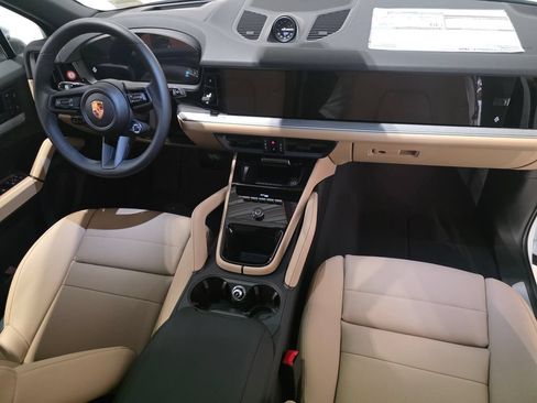 New 2026 Porsche Cayenne AWD/4WD image 34