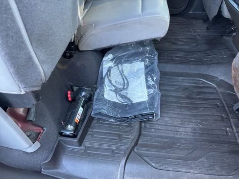 Used 2023 GMC Sierra 2500 SLT w/ SLT Convenience Package image 26