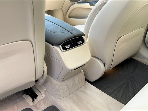 Used 2022 Mercedes-Benz EQS 450+ Sedan image 10