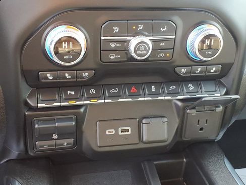 Used 2021 GMC Sierra 1500 Denali AWD/4WD image 21