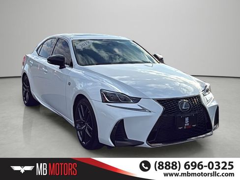 Used 2019 Lexus IS 300 RWD image 6