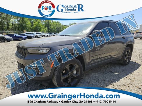 Used 2024 Jeep Grand Cherokee Limited w/ Black Appearance Package AWD/4WD image 1