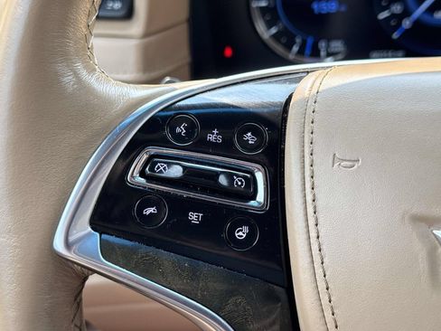 Used 2020 Cadillac Escalade Platinum AWD/4WD image 37