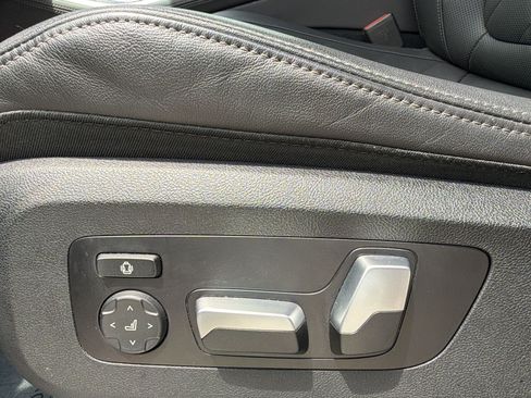 Used 2024 BMW X5 sDrive40i w/ M Sport Package RWD image 15