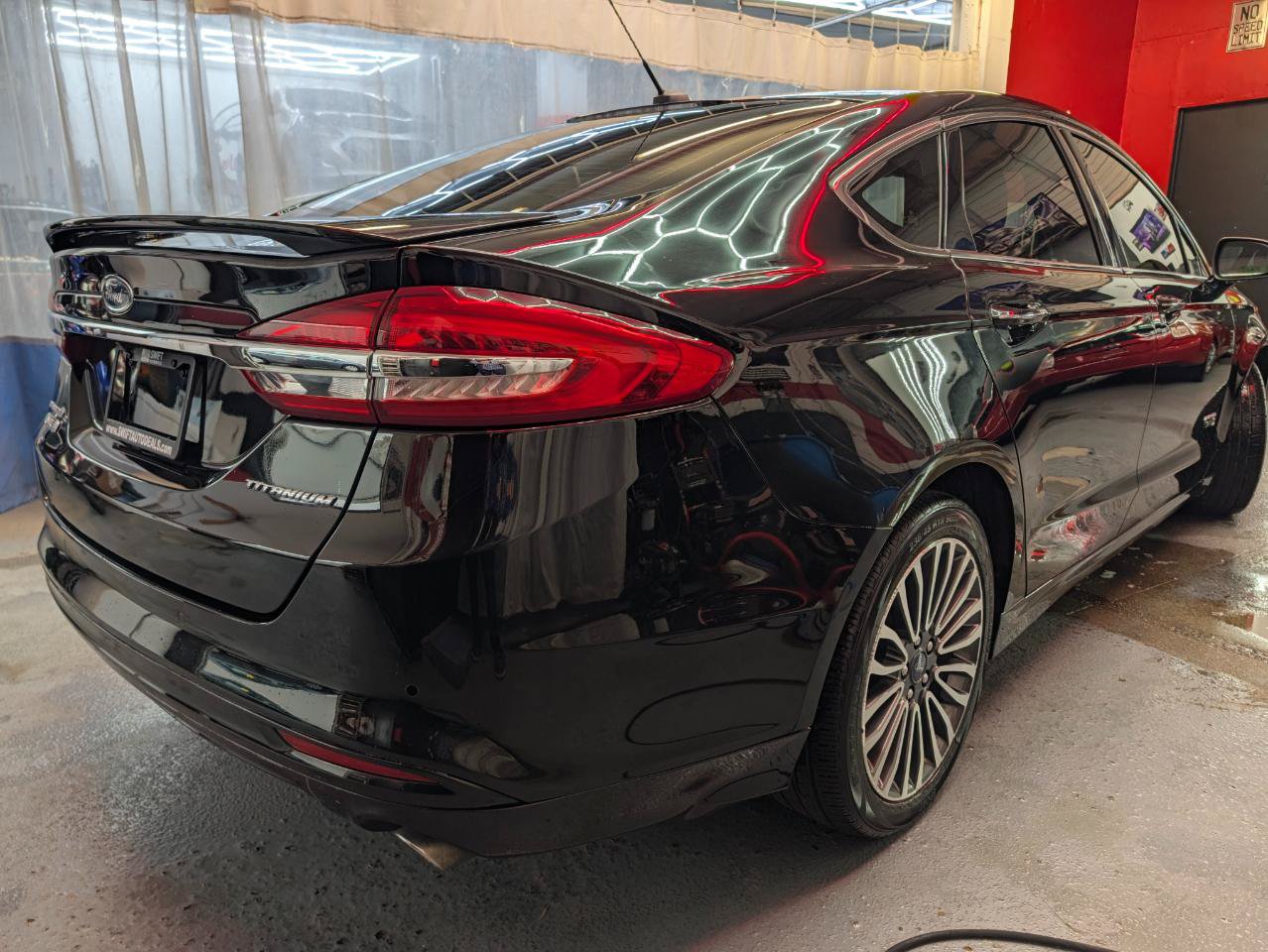 Used 2018 Ford Fusion Energi Titanium FWD image 6