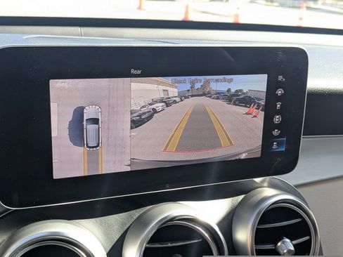 Used 2022 Mercedes-Benz GLC 300 GLC 300 image 9