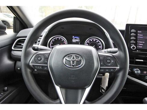 Used 2023 Toyota Camry LE image 11