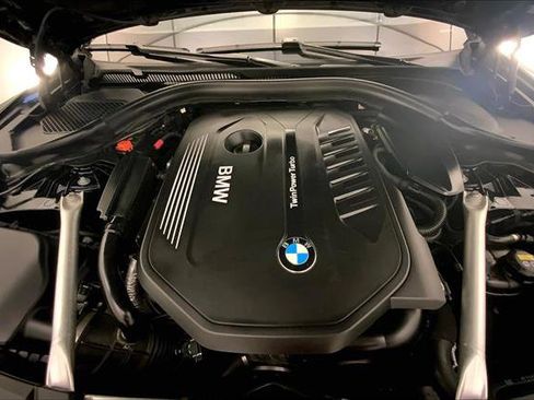 Used 2019 BMW 540i xDrive w/ M Sport Package image 9