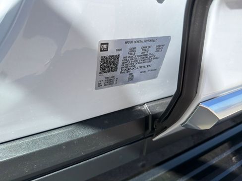 New 2026 GMC Yukon XL Denali w/ Denali Reserve Package AWD/4WD image 34