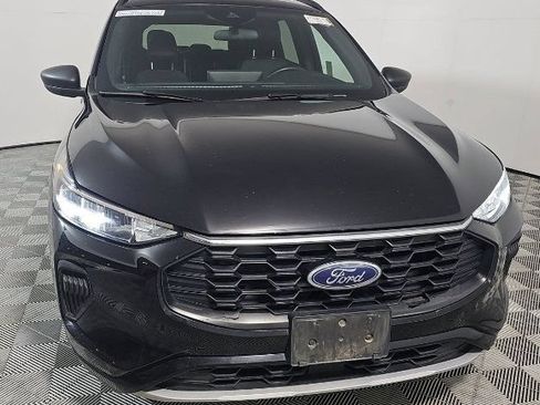 Used 2023 Ford Escape ST-Line w/ Tech Pack #1 FWD image 3