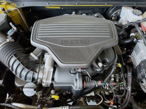 Used 2024 Chevrolet Blazer RS w/ Enhanced Convenience Package FWD image 30