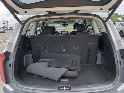 Used 2021 Kia Telluride EX w/ EX Premium Package FWD image 6