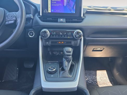 Certified 2025 Toyota RAV4 XLE AWD/4WD image 11