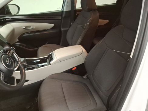 Used 2023 Hyundai Tucson SE image 15